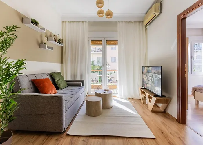 Urban Haven Apartment *